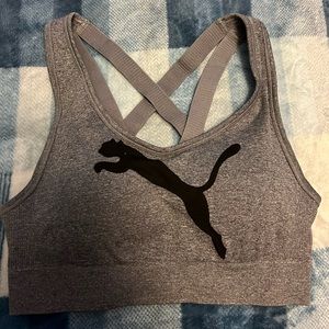 Puma sports bra Size small